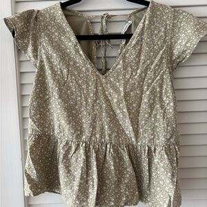 Abercrombie Floral V-Neck Peplum Top